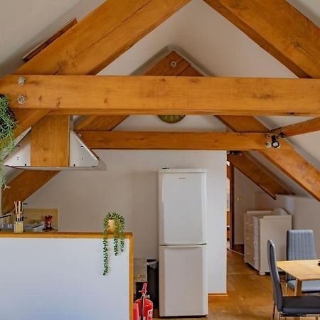The Granary Apartman Barbrook Kültér fotó